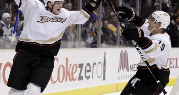 Corey Perry Re-signs, Leafs’ Season Now a Total Waste Corey Perry Re-signs, Leafs’ Season Now a Total Waste