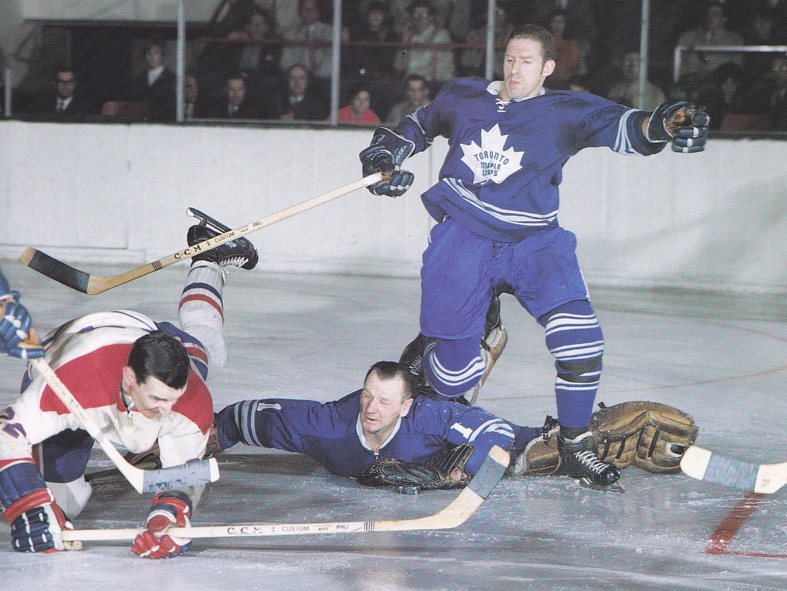 Maple Leafs legend Johnny Bower remembered as 'fearless' on the
