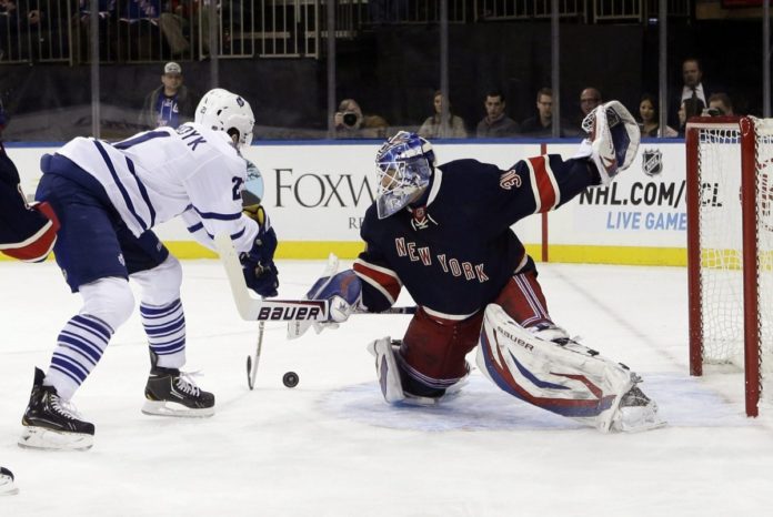 Henrik Lundqvist, James van Riemsdyk
