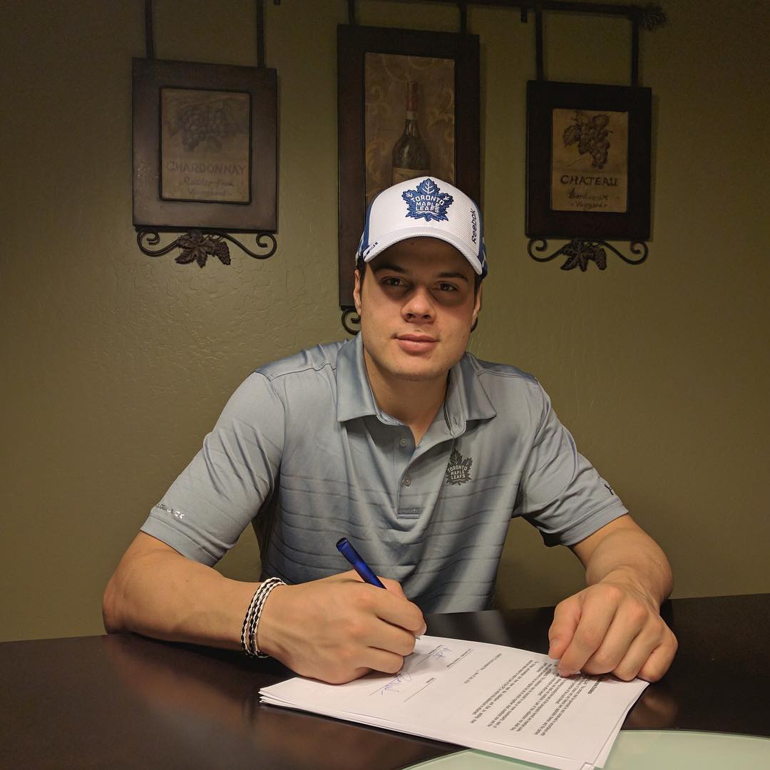 Auston Matthews signs record contract with Toronto Maple Leafs