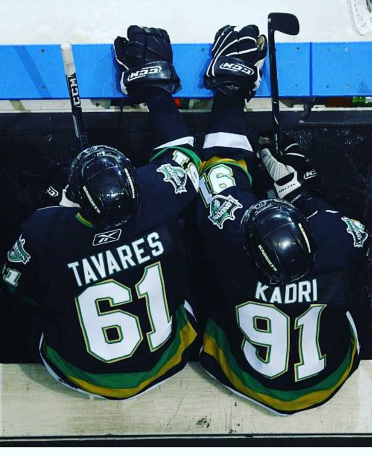 John Tavares models Islanders' new alternate jersey