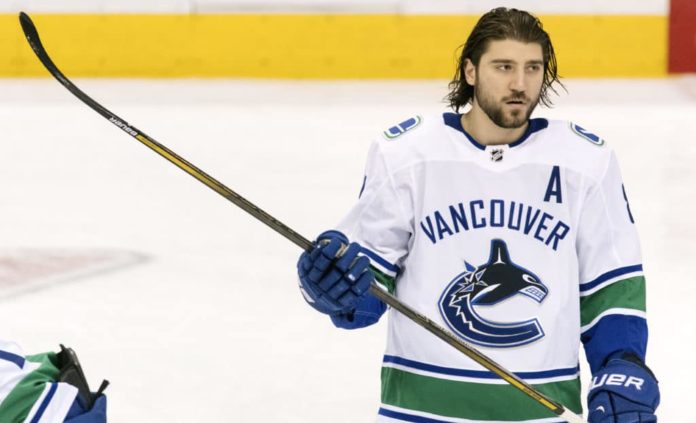 Chris Tanev connected to the Toronto Maple Leafs