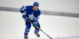 Nick Robertson signs entry-level contract with the Toronto Maple Leafs