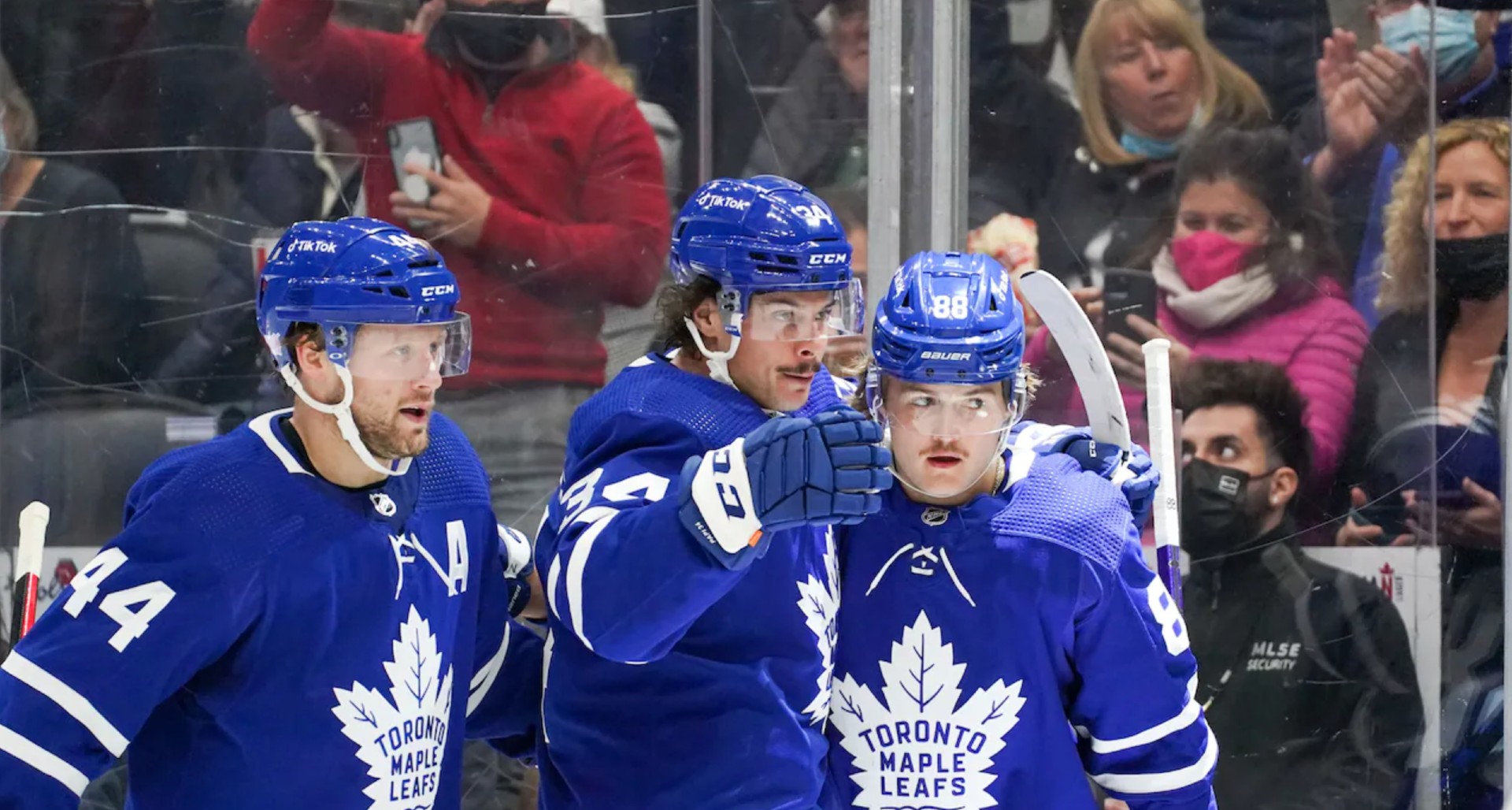 Auston Matthews, Morgan Rielly, William Nylander celebrate a Toronto Maple Leafs goal