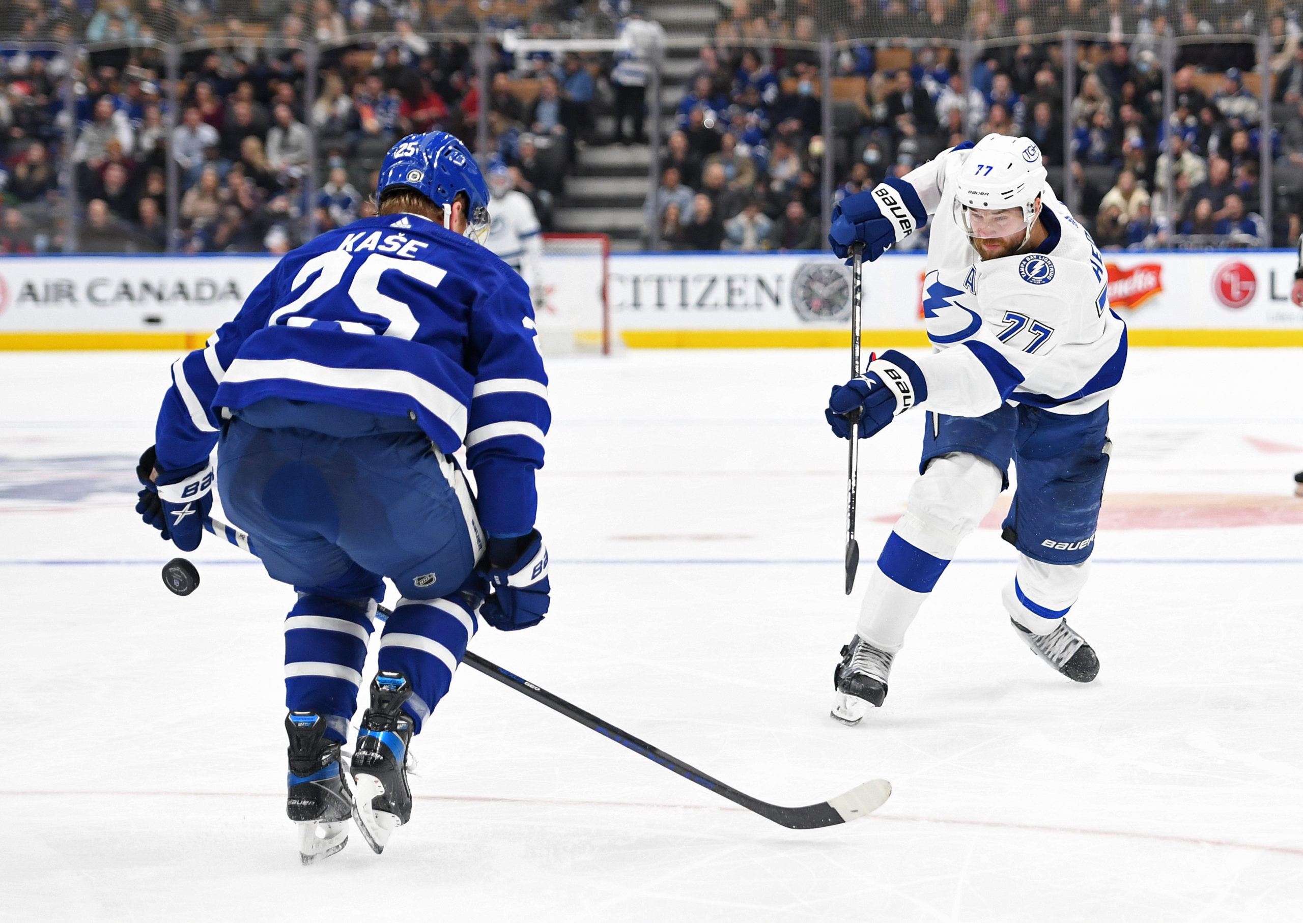 Toronto Maple Leafs vs. Tampa Bay Lightning, Ondrej Kase & Victor Hedman