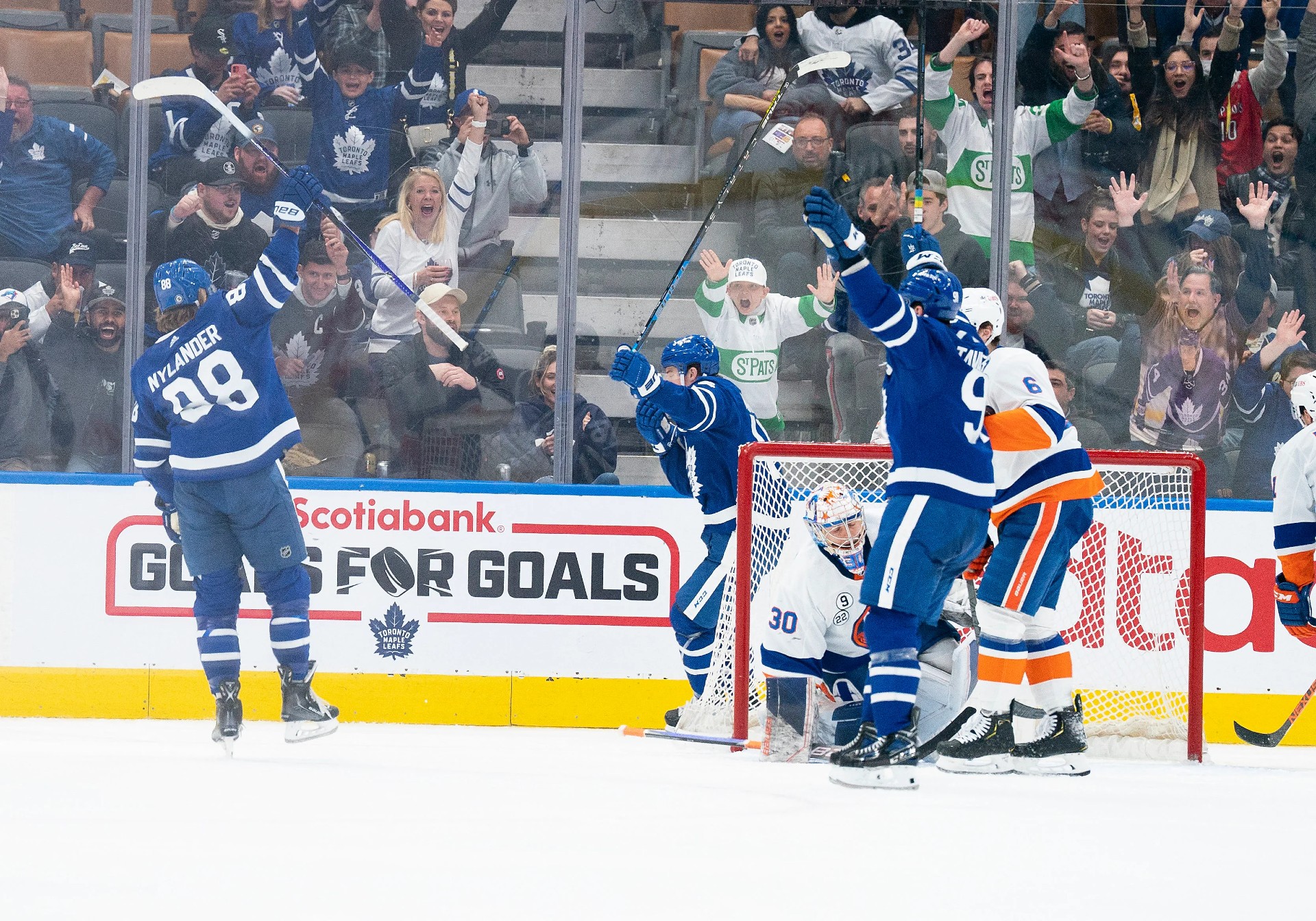 Game in 10 Maple Leafs clinch franchise record for points and wins