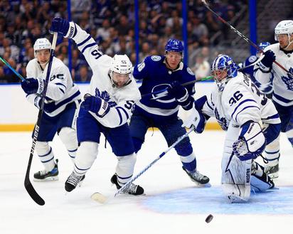 Tampa Bay Lightning Look to Finish Off New York Rangers in Game 6