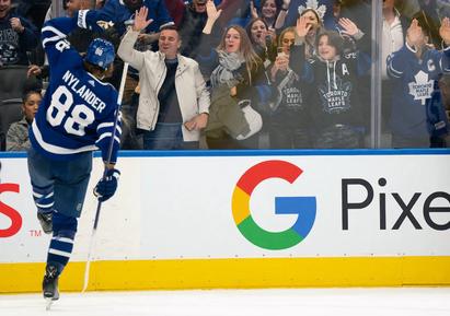 Trade Matthews? We asked Leafs fans what they woud do as GM