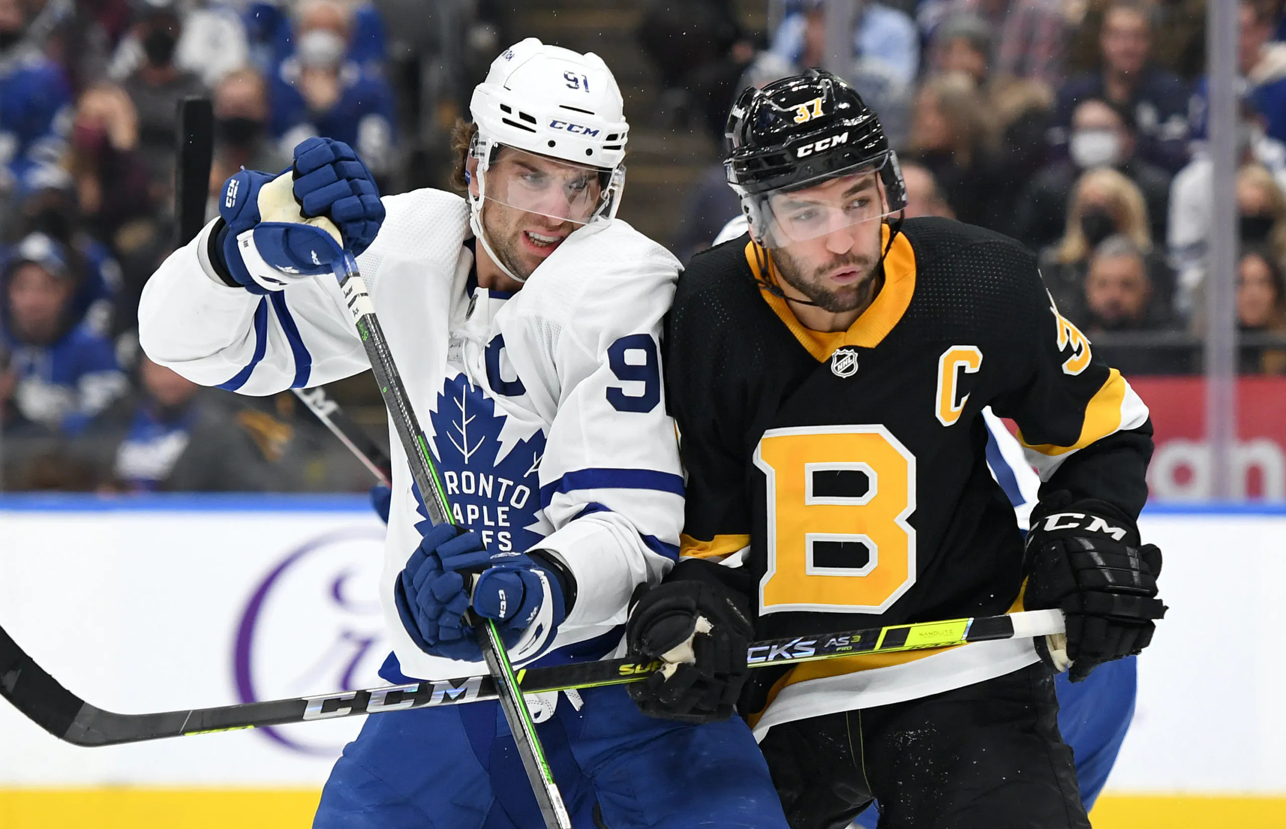 John Tavares, Patrice Bergeron, Toronto Maple Leafs vs. Boston Bruins