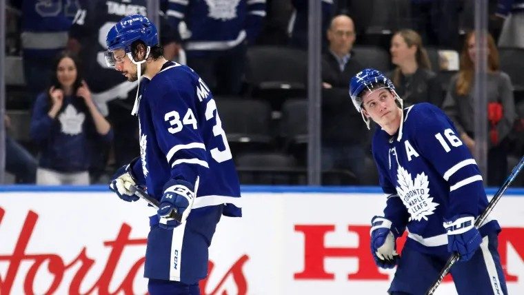 The Maple Leafs showing cracks after smooth start to the season 