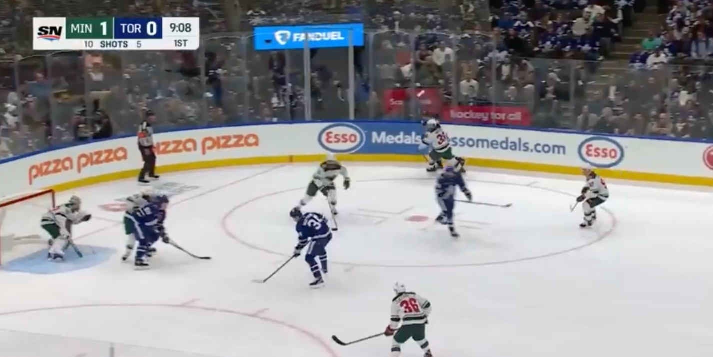 Marcus Foligno throws hands, scores game-winning goal in Wild's opener -  Bring Me The News