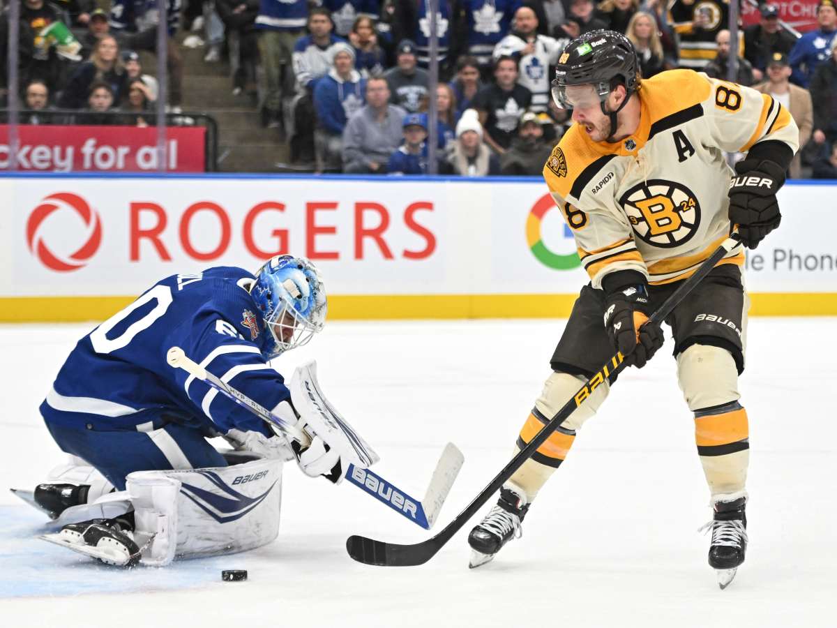 David Pastrnak vs Joseph Woll, Maple Leafs vs. Bruins