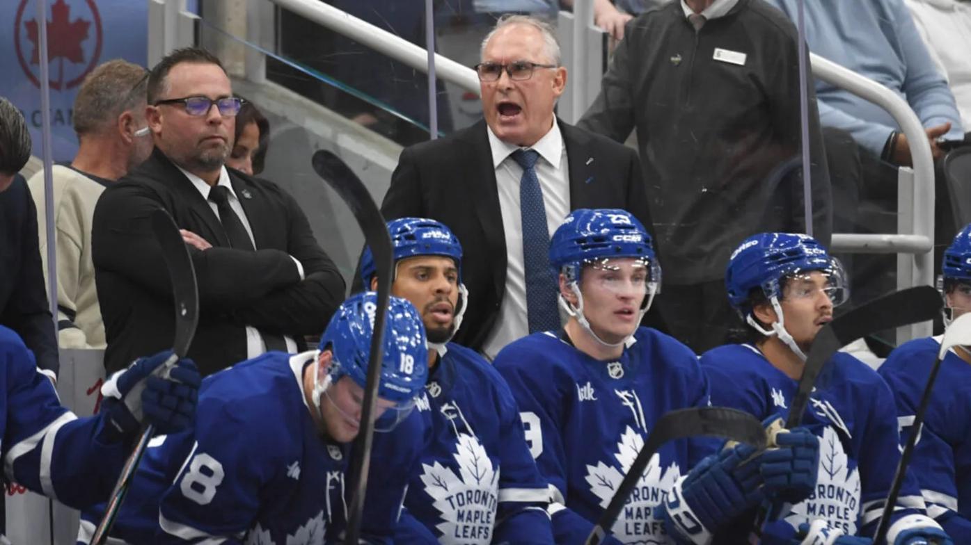 Craig Berube, Marc Savard, Maple Leafs bench