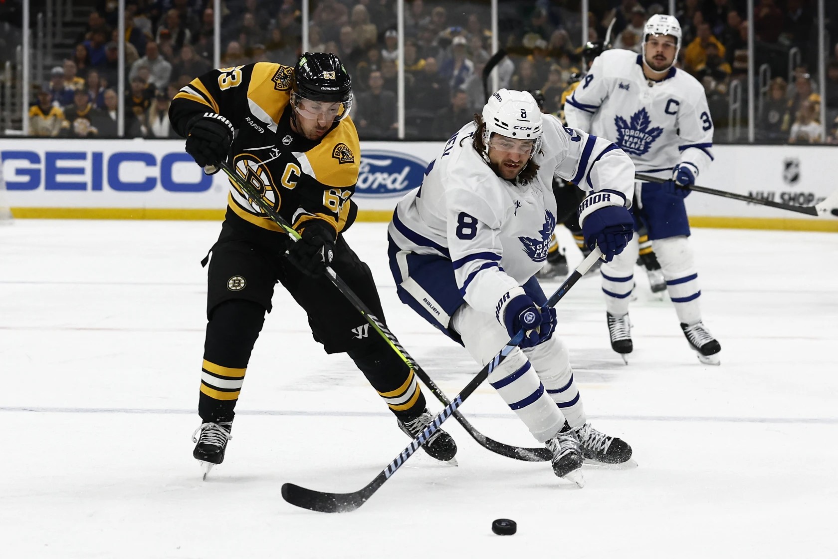 Chris Tanev, Brad Marchand, Auston Matthews, Maple Leafs vs. Bruins