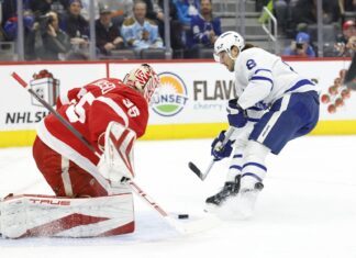 Chris Tanev, Maple Leafs