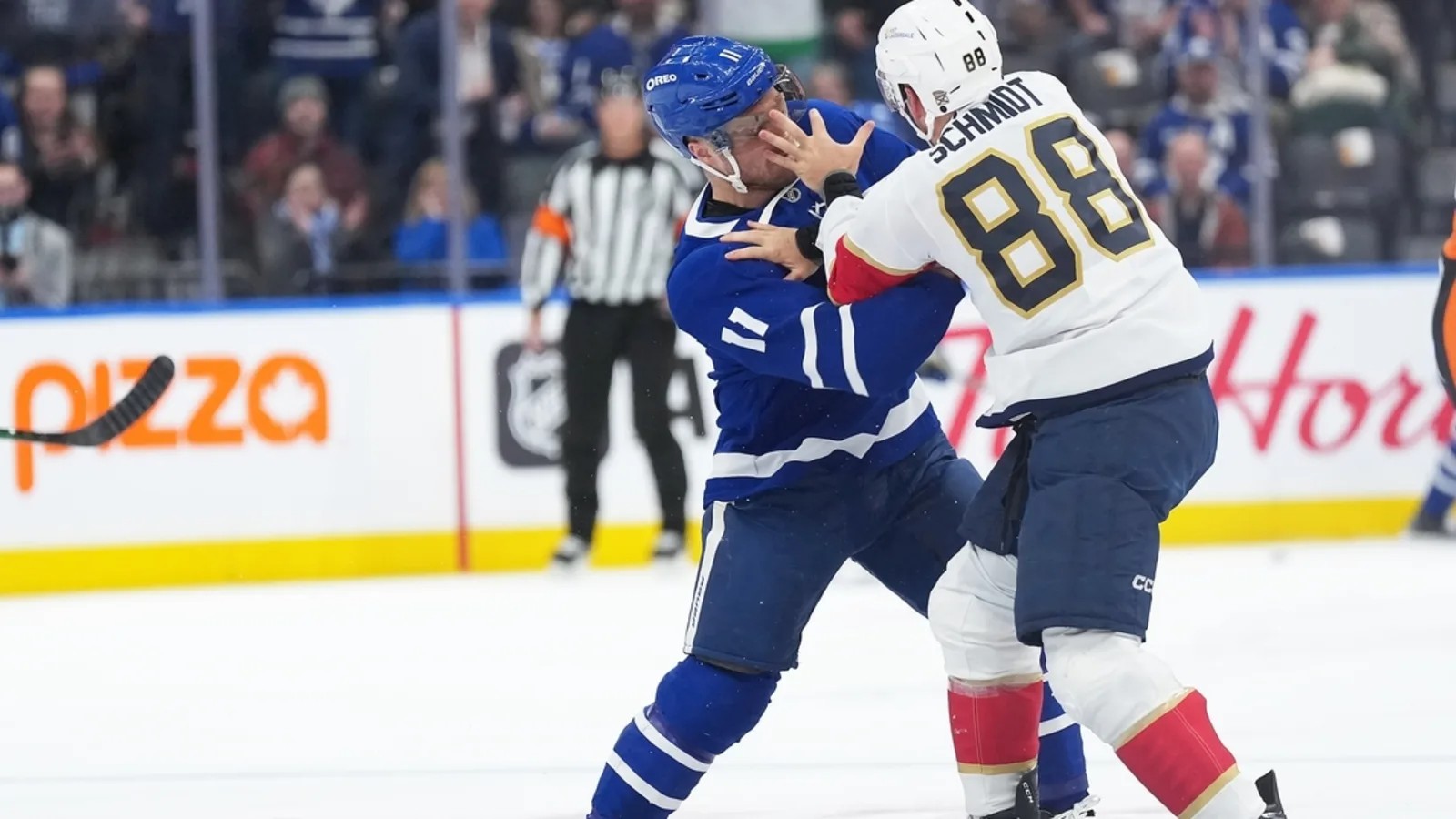 Max Domi fights Nate Schmidt, Maple Leafs vs. Panthers