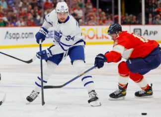 Auston Matthews vs. Aleksander Barkov