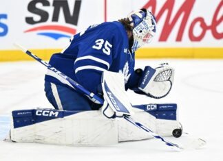 Game Review: Maple Leafs lock down 1-0 lead, continue winning streak over Lightning Dennis Hildeby, Maple Leafs