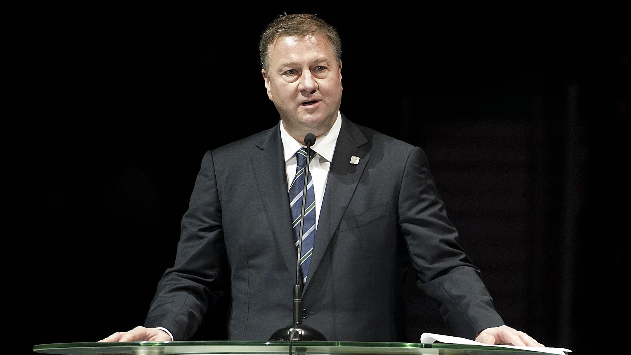 The Maple Leafs' top job is too big for "learn as you go" candidates