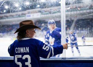 Young Cowboy fan, Easton Cowan