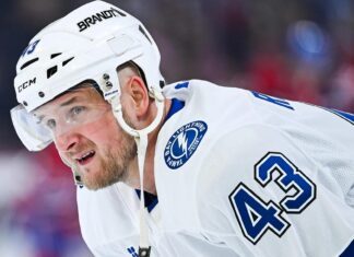 Darren Raddysh on joining the hometown Leafs and playing for his late father’s favourite team: “To be able to play here every night is definitely one of his dreams. I’m happy I can make that happen for him.”