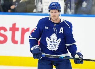 Jake McCabe, Toronto Maple Leafs